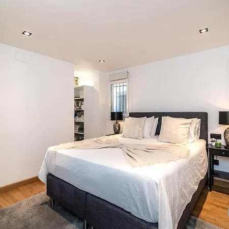 Luxurious Beachside In The Heart Of Puente דירה *