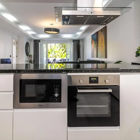 Luxurious Beachside In The Heart Of Puente Appartement