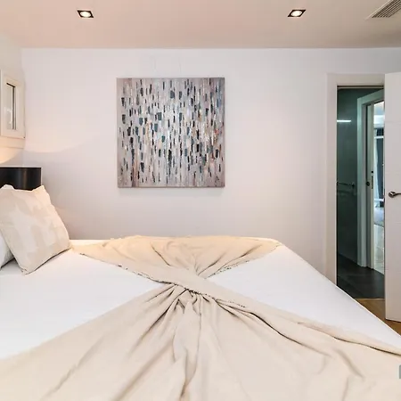 Luxurious Beachside In The Heart Of Puente *