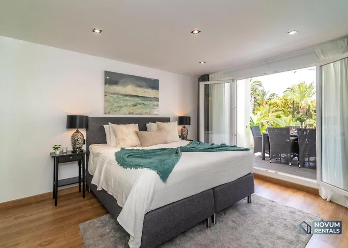 Apartament Luxurious Beachside In The Heart Of Puente Marbella