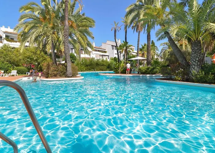 Luxurious Beachside In The Heart Of Puente Marbella