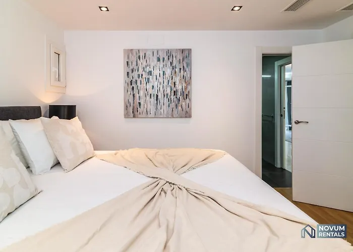 Luxurious Beachside In The Heart Of Puente *