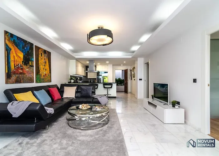 Luxurious Beachside In The Heart Of Puente Марбелья