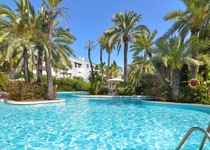 Luxurious Beachside In The Heart Of Puente Апартаменты Марбелья